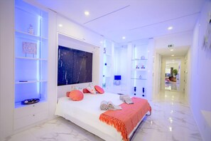 2 chambres, fer et planche à repasser, accès Internet, draps fournis