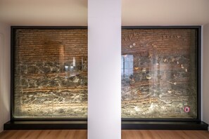 Apartament executiu, 1 llit de matrimoni gran | 1 dormitori, llençols de cotó egipci i roba de llit d'alta qualitat 