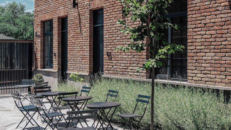 Artifact Apart Hotel