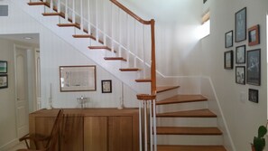 Interior - Charming 2-bedroom townhome in Coconut Grove with WiFi, AC. June-August 2025. (Miami)