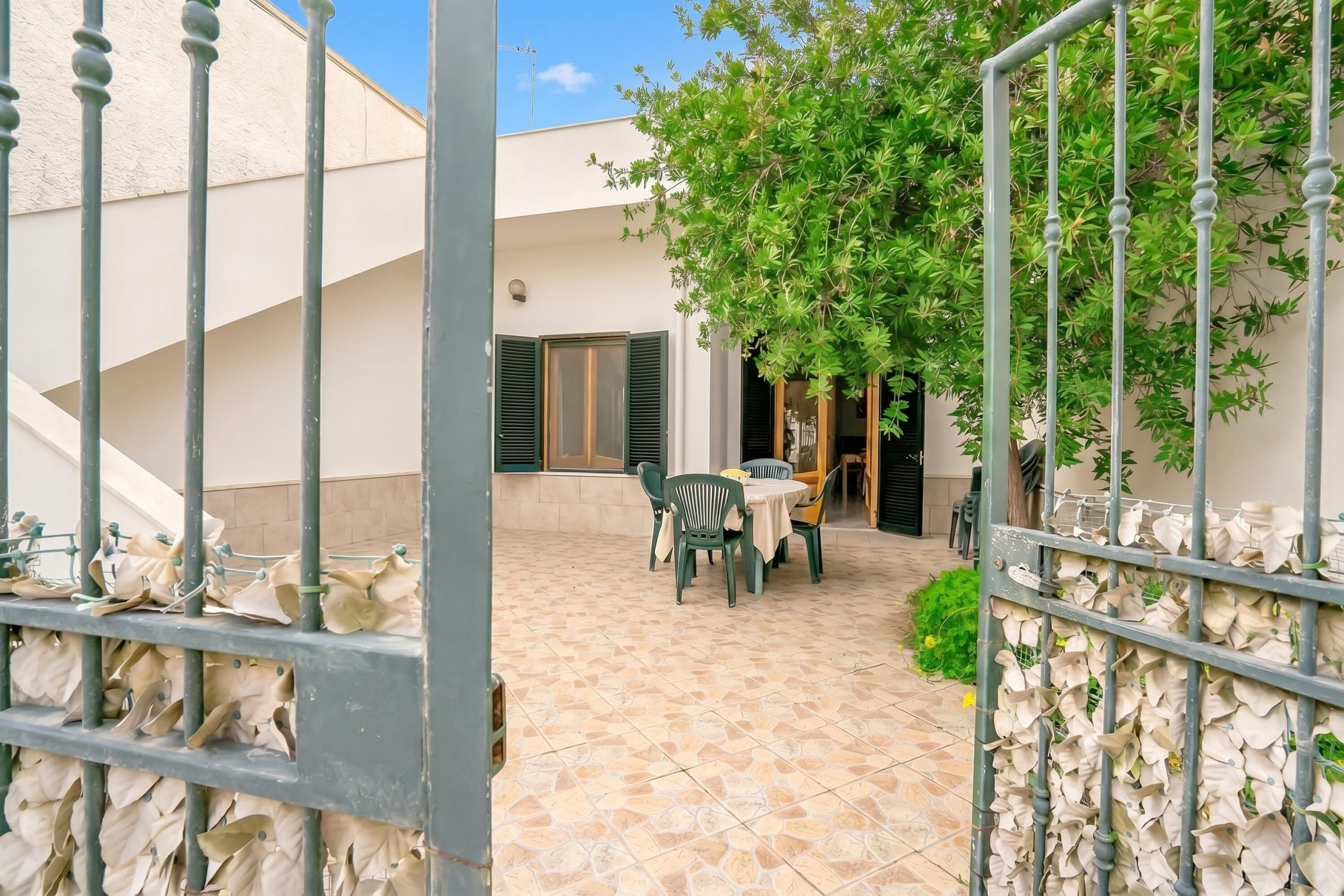 Familienapartment, Mehrere Schlafzimmer (Brezza Apartment Near The Sea) | Speisen im Freien