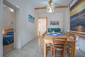 Departamento familiar, varias habitaciones (Brezza Apartment Near The Sea) | Restaurantes