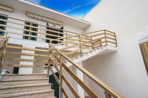 Familie appartement, meerdere slaapkamers (Riva Di Mare Apartment Near The Sea) | Details aan de buitenkant