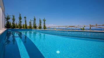 Crystal Bay Luxury Villa | Private pool