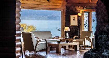 "Beautiful Lake House"