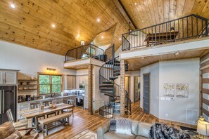 Smart TV, fireplace - Tranquil Wellness Retreat with Mountain Views, Sauna, Gym, Hot Tub and 3 Kings (ellijay)