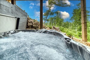 Baignoire à remous extérieure