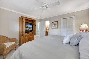 3 bedrooms, desk, iron/ironing board, free WiFi