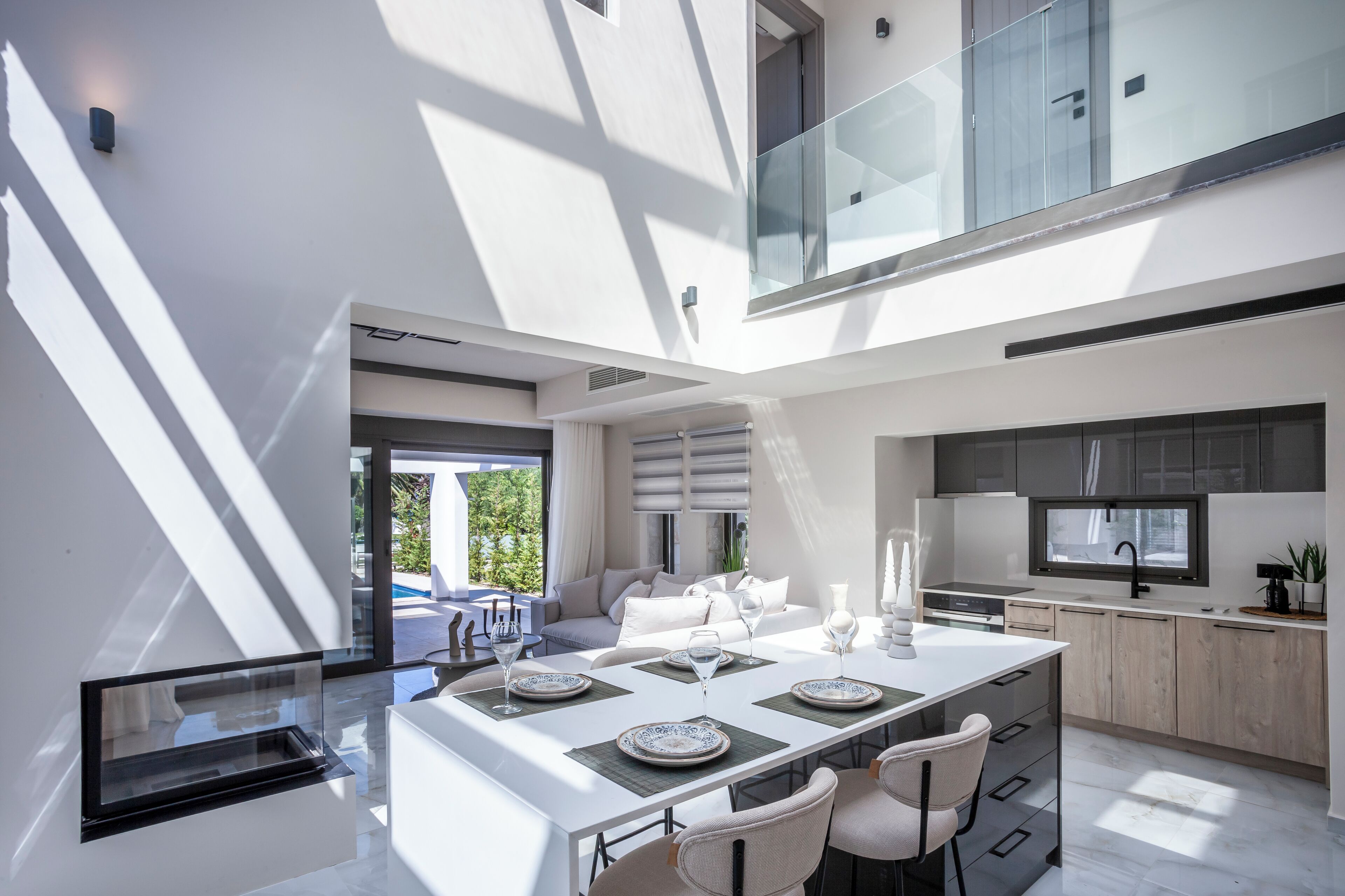 Eternity Blue Exclusive Villa | Private kitchen | Fridge, microwave, oven, stovetop
