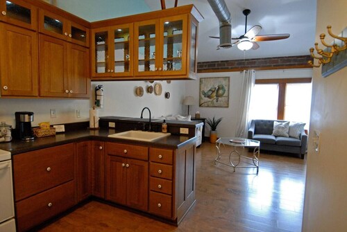 "Downtown Urban Loft Apartment"