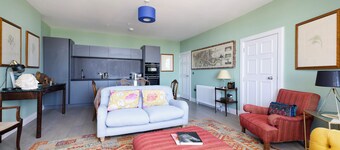 Inviting Flat near City Centre