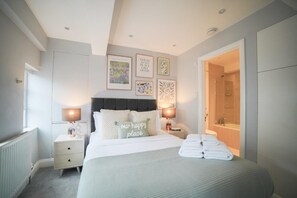 1 bedroom, iron/ironing board, travel crib, WiFi