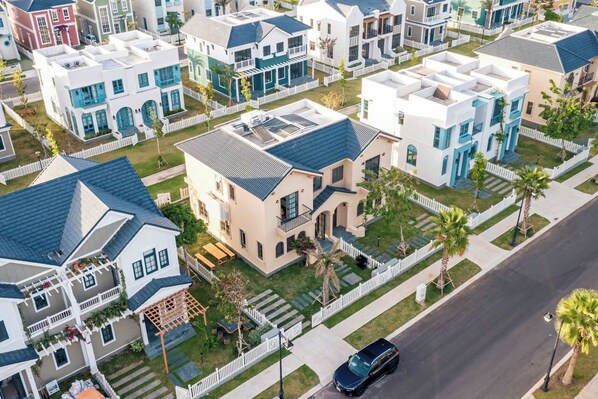 Aerial view - Deluxe 3 br La Mer Villa - Novaworld PT (Phan Thiet)