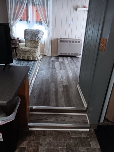 The Cozy Nook! Charming 1-bedroom apartment in Batavia with WiFi, AC