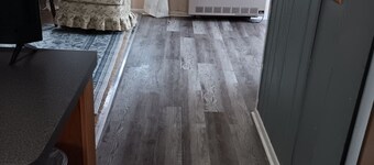 The Cozy Nook! Charming 1-bedroom apartment in Batavia with WiFi, AC