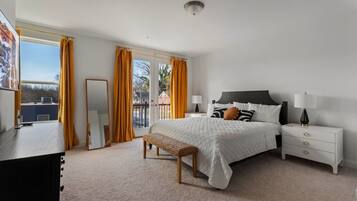 3 bedrooms, iron/ironing board, free WiFi, bed sheets