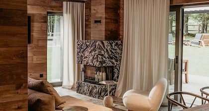 Luxury Chalet With Jacuzzi at Lake Bohinj