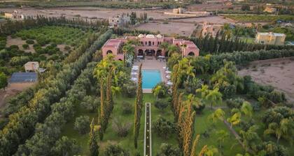 Luxury Villa Pool spa and 5-star Sercice