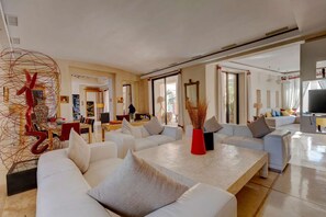 Villa | 11 slaapkamers, snel internet