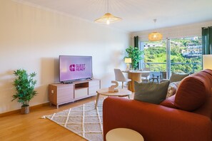 TV - GuestReady - A sweet escape in Caniço (Caniço)