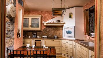 Villa, Smoking | 4 bedrooms