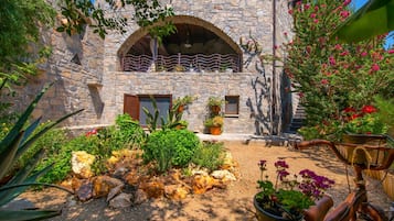 Villa, para fumadores | 4 habitaciones