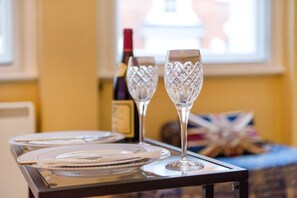 Apartment - The Vintage - Fitzrovia - by Frankie Says (London)