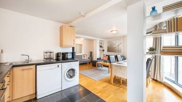 Apartment | 2 bedrooms, Internet