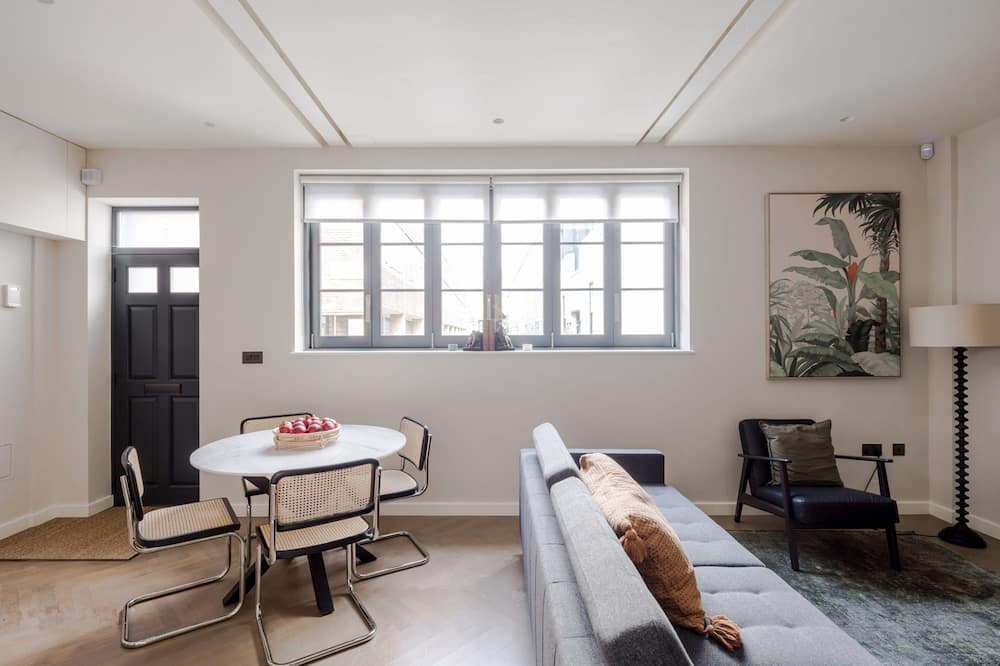Parkside House - Regent s Park - by Frankie Says - St. John's Wood
