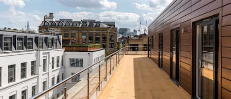 Apartment | 4 bedrooms, desk, Internet