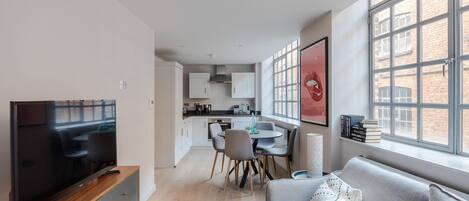 Apartment | 2 bedrooms, Internet