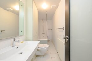 House | Bathroom