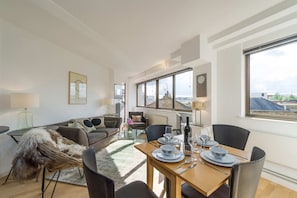 Apartment | 1 bedroom, Internet - The Snug Spot - Fitzrovia - By Frankie Says (London)