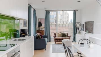 House | 5 bedrooms, Internet