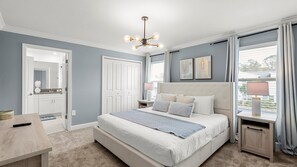 4 soverom, strykejern/-brett, reiseseng for barn og wi-fi