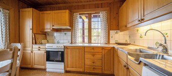 A cozy home for 16 people by the water