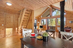 Interior - An ideal Norwegian holiday home for up to 6-8 people with a sauna and great views! (Vrådal)