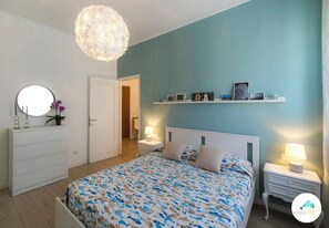 2 dormitorios, tabla de planchar con plancha, wifi y ropa de cama