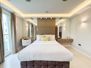 3 bedrooms, iron/ironing board, travel cot, WiFi