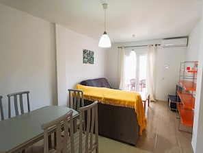 Casa, para fumadores | 2 habitaciones 