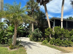 Property grounds - Beach Cottage I,  near the beach, TPC Sawgrass, Mayo Clinic, & Ponte Vedra Beach (Jacksonville Beach)