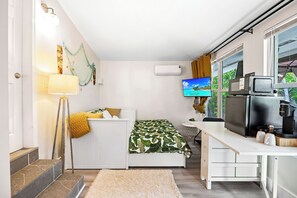 3 عدّة غرف نوم ومكواة/لوح كي وواي فاي وملاءات أسرّة