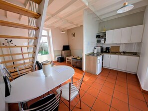 Interior - F3 house with garden in Grosbreuil (Grosbreuil)