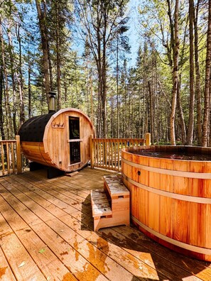 Bain à remous extérieur