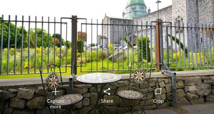 Awesome 3-bedroom riverside Cathedral view in City Centre