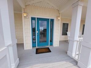 Exterior detail - New Listing! Beachfront/Pool/Hot Tub (Virginia Beach)