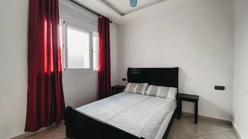 2 chambres, fer et planche à repasser, draps fournis