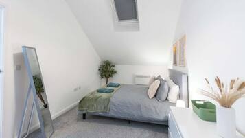 1 bedroom, iron/ironing board, free WiFi, bed sheets
