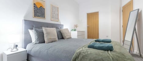 1 bedroom, iron/ironing board, free WiFi, bed sheets