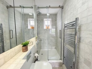 Dusche, Haartrockner